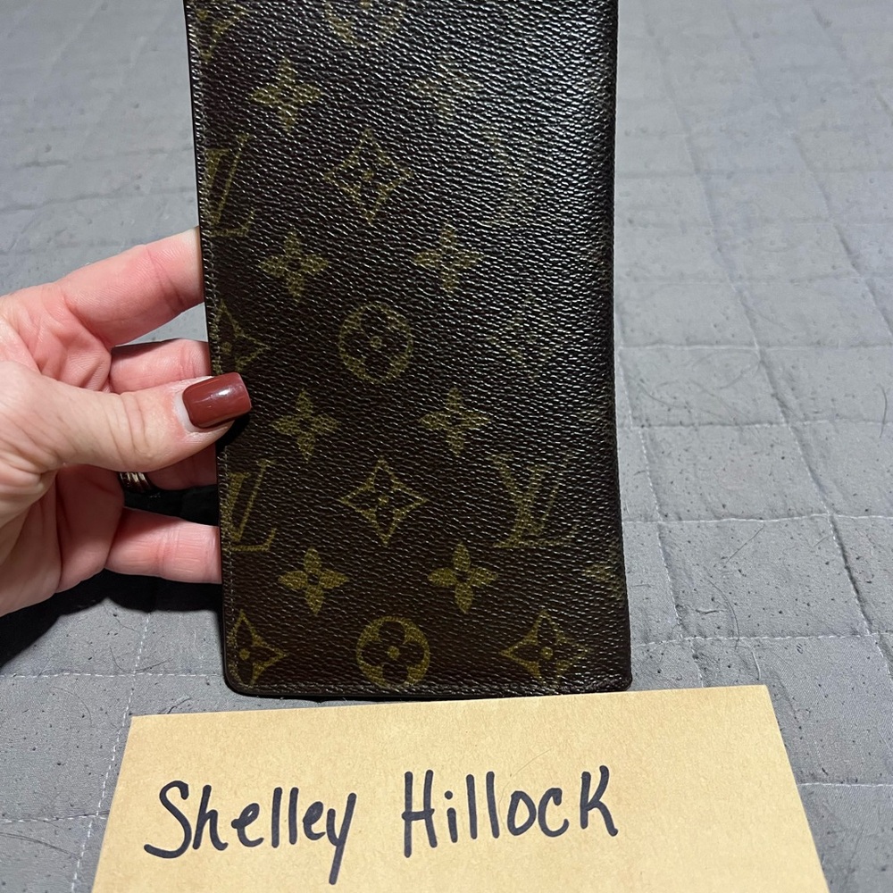 Authentic Louis Vuitton Brown Monogram Checkbook Wallet - Picture 2 of 6